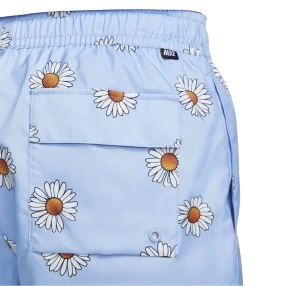 Nike Sportswear Daisy Print Flow Shorts Light Marine / White DM6909-548 - Picture 8 of 10